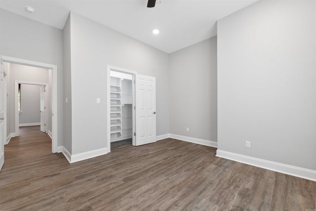 7926 S Shoreline Boulevard, Benton, AR 72019