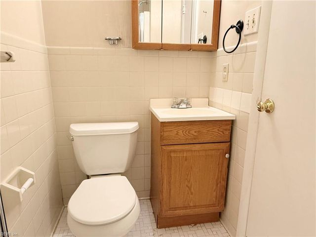 1915 Colonial Ave Apt 3, Norfolk, VA 23517