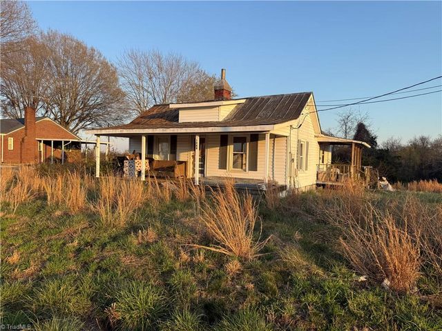 1768 Amostown Road, Sandy Ridge, NC 27046