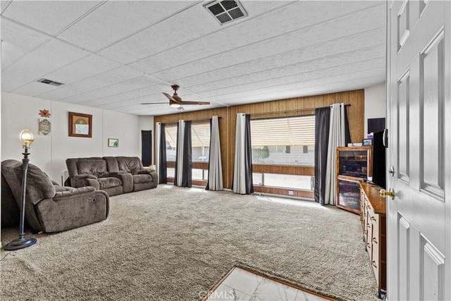 881 N Lake st 313, Hemet, CA 92544