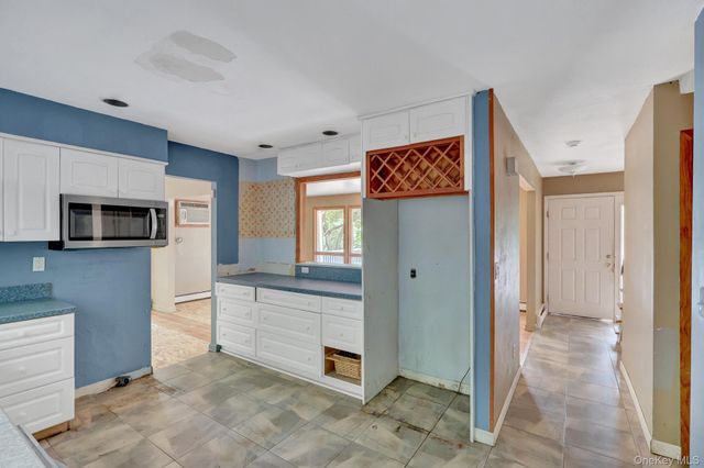 56 E Bartlett Road, Middle Island, NY 11953