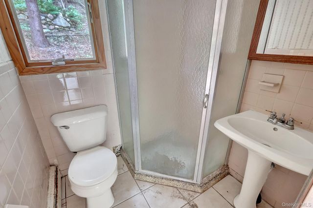 56 E Bartlett Road, Middle Island, NY 11953