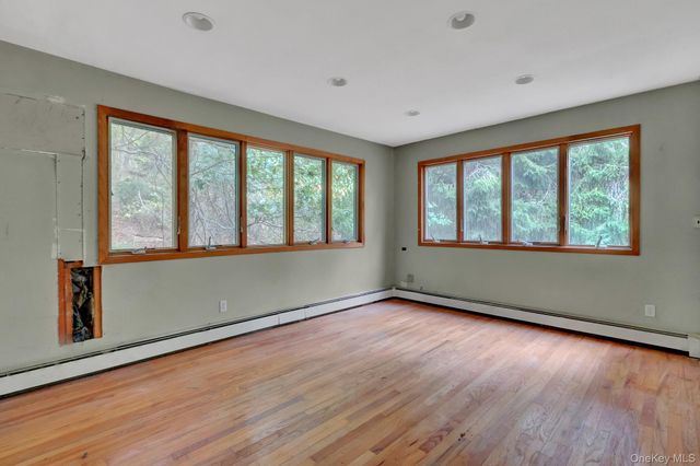 56 E Bartlett Road, Middle Island, NY 11953