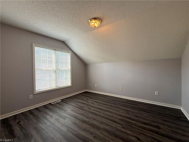 172 Cameron Way Circle, Winston-salem, NC 27103