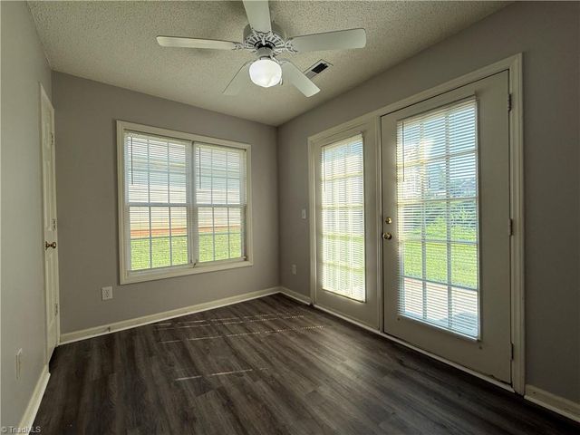 172 Cameron Way Circle, Winston-salem, NC 27103