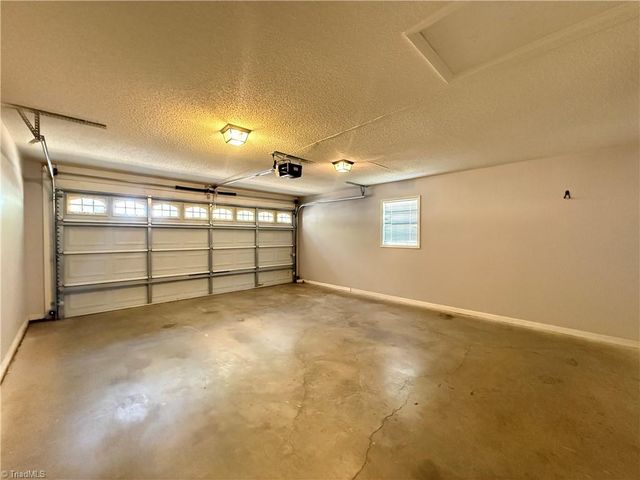 172 Cameron Way Circle, Winston-salem, NC 27103