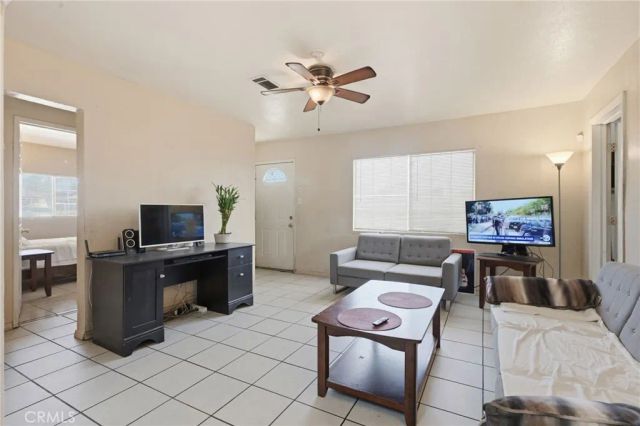 16445 Arrow Blvd, Fontana, CA 92335
