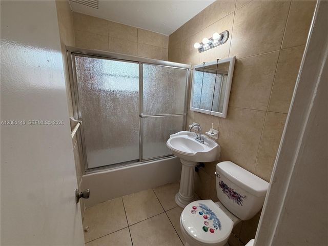 17950 NW 6th Court 1, Miami Gardens, FL 33169
