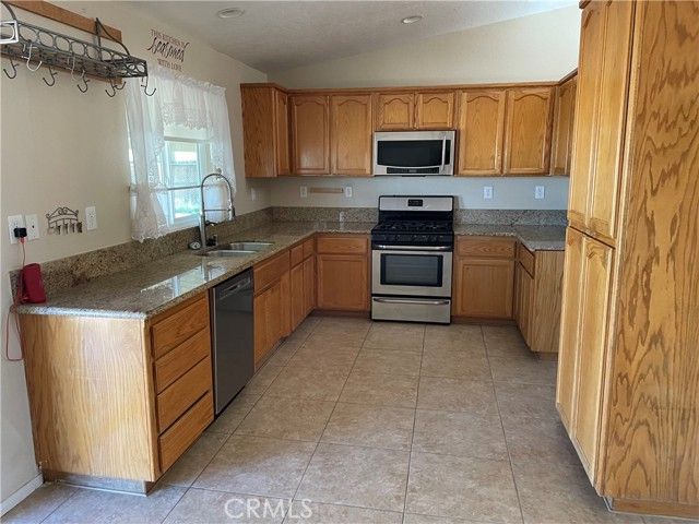 21150 Lone Eagle, Apple Valley, CA 92308