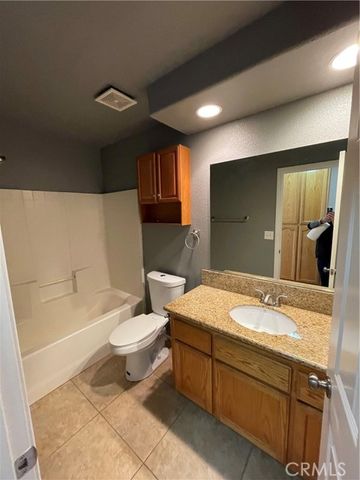 21150 Lone Eagle, Apple Valley, CA 92308