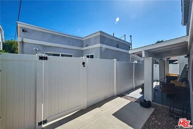 1719 E Florida Street, Long Beach, CA 90802