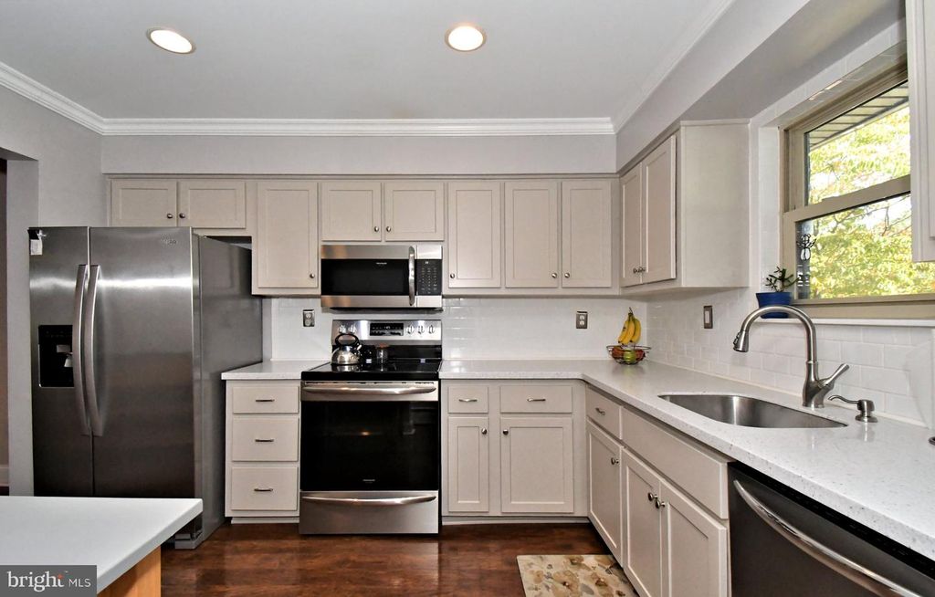 152 KNOX CT, SOUTHAMPTON, PA 18966 — photo 4