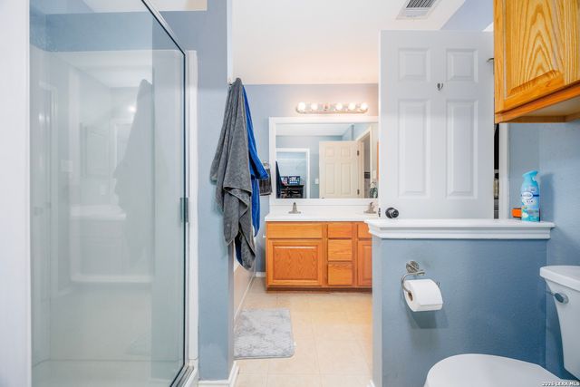 8218 Maloy Manor, San Antonio, TX 78250