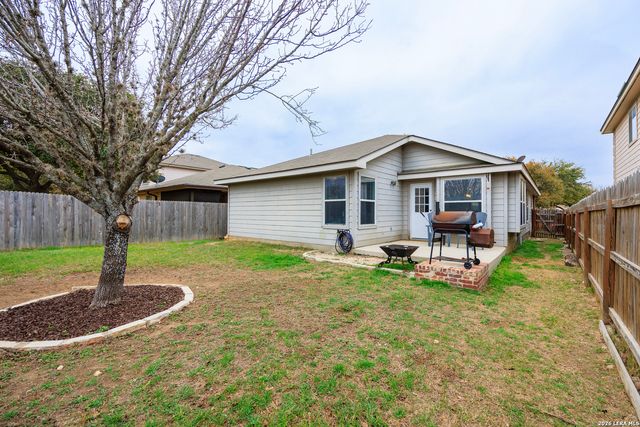 8218 Maloy Manor, San Antonio, TX 78250