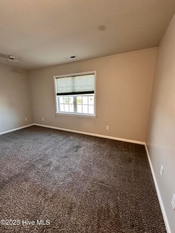 307 Caldwell Loop, Jacksonville, NC 28546