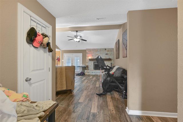1100 N Heron Drive, Seabrook, TX 77586