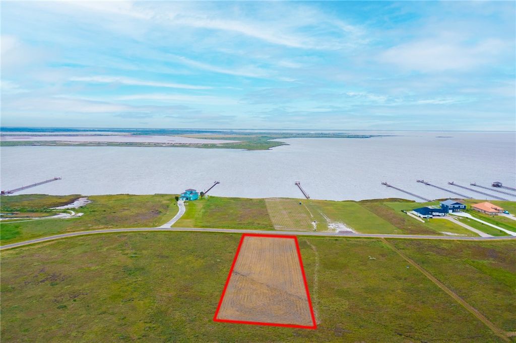 110 Dockside Dr, Rockport, TX 78382 — photo 2