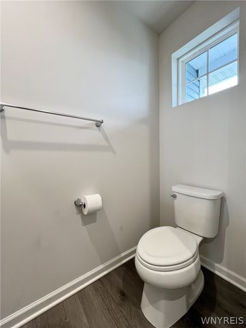 15 Grant Court, West Seneca, NY 14218