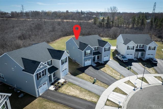 15 Grant Court, West Seneca, NY 14218