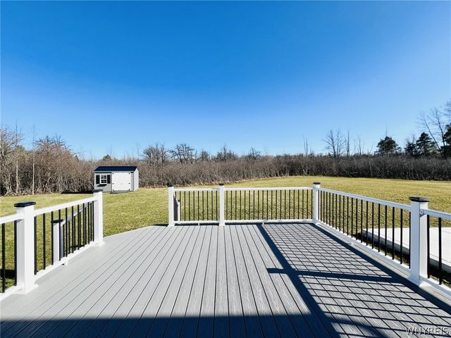 15 Grant Court, West Seneca, NY 14218