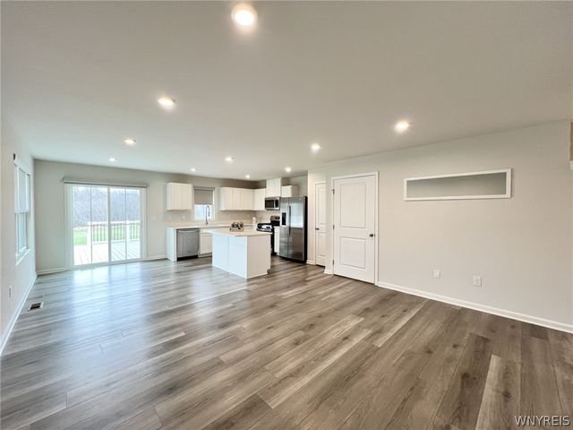 15 Grant Court, West Seneca, NY 14218