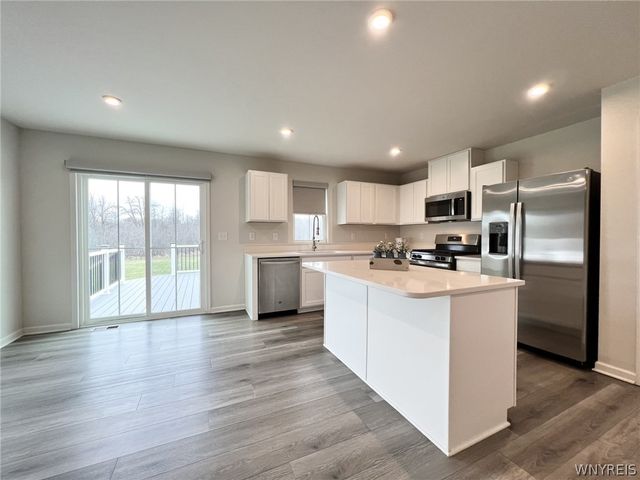 15 Grant Court, West Seneca, NY 14218