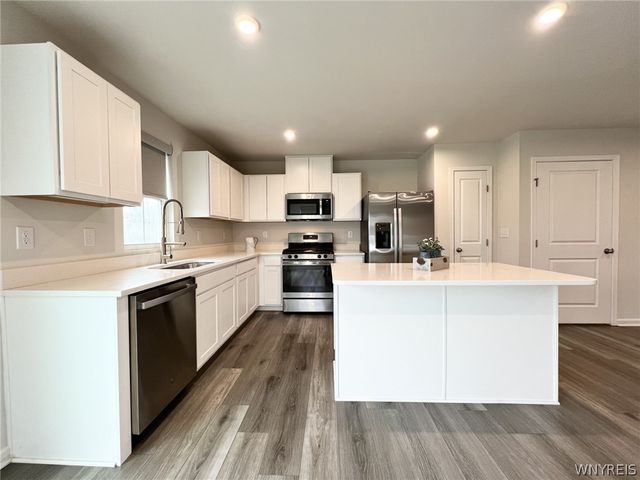 15 Grant Court, West Seneca, NY 14218