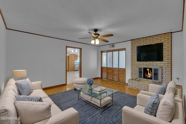 8021 MORLEY Drive, El Paso, TX 79925