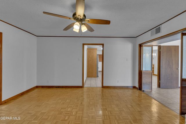 8021 MORLEY Drive, El Paso, TX 79925