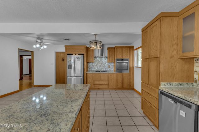8021 MORLEY Drive, El Paso, TX 79925