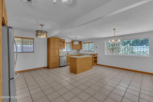 8021 MORLEY Drive, El Paso, TX 79925