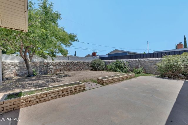 8021 MORLEY Drive, El Paso, TX 79925