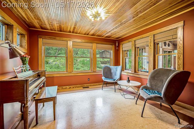 1321 Orkney Drive, Ann Arbor, MI 48103