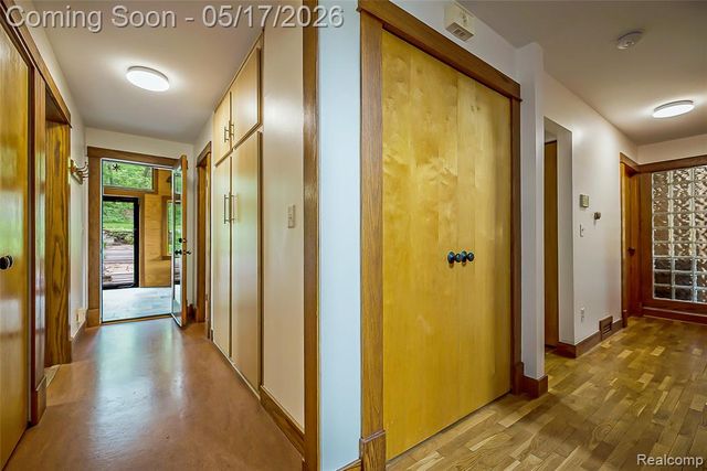 1321 Orkney Drive, Ann Arbor, MI 48103