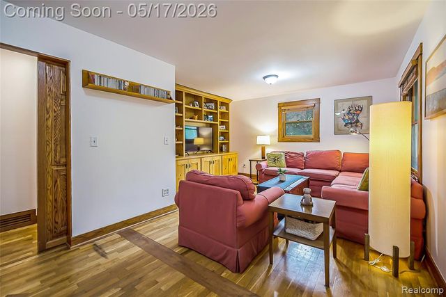 1321 Orkney Drive, Ann Arbor, MI 48103