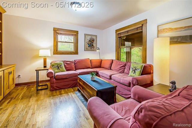 1321 Orkney Drive, Ann Arbor, MI 48103
