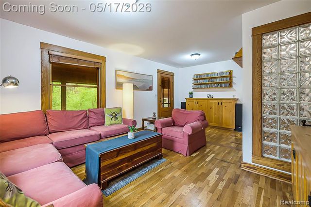 1321 Orkney Drive, Ann Arbor, MI 48103