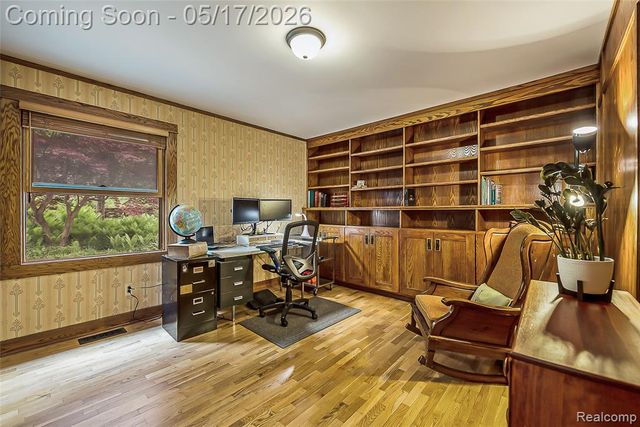 1321 Orkney Drive, Ann Arbor, MI 48103