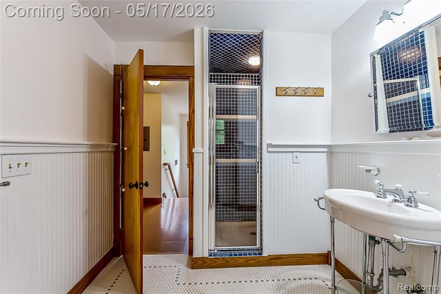 1321 Orkney Drive, Ann Arbor, MI 48103