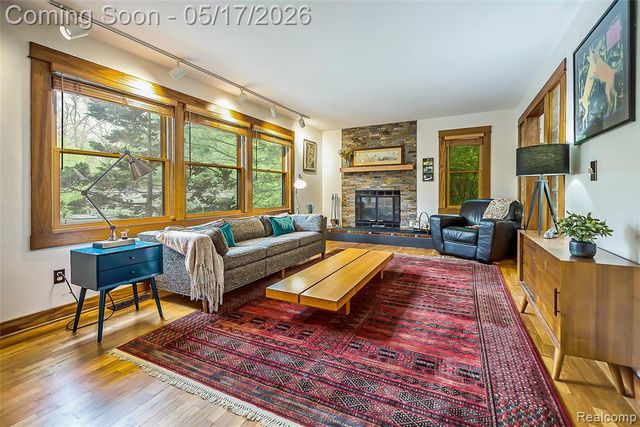 1321 Orkney Drive, Ann Arbor, MI 48103