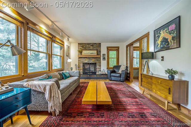 1321 Orkney Drive, Ann Arbor, MI 48103