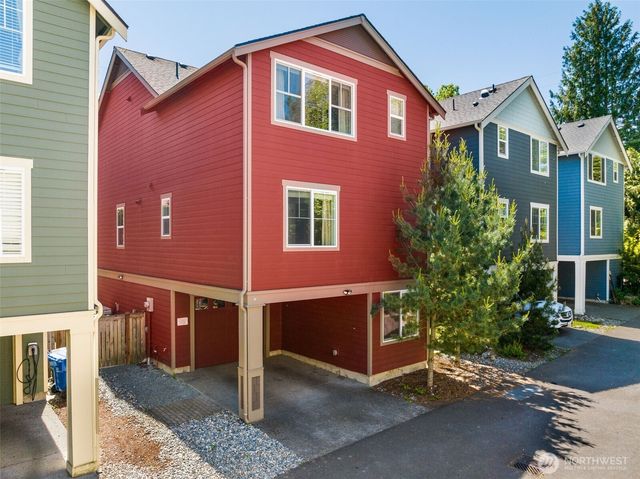 3204 SW Holly St, Seattle, WA 98126