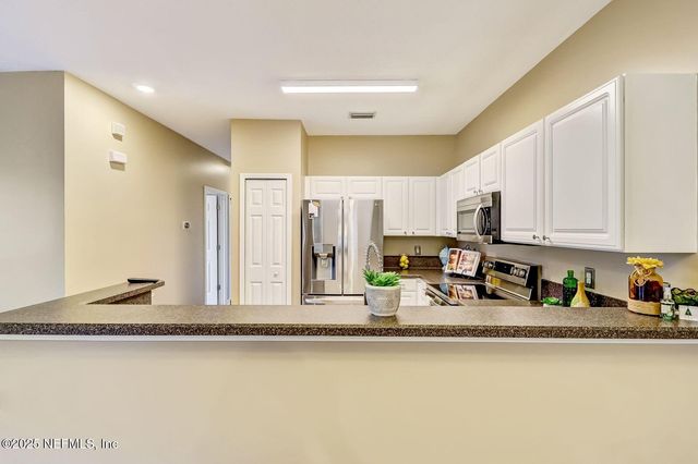 9762 SUMMER GROVE Way W 107, Jacksonville, FL 32257