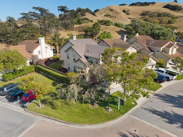 17552 Woodridge Court, Salinas, CA 93908