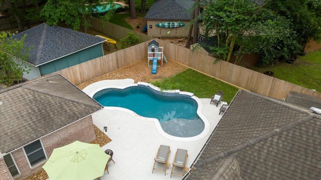 2046 Riverlawn Drive, Kingwood, TX 77339