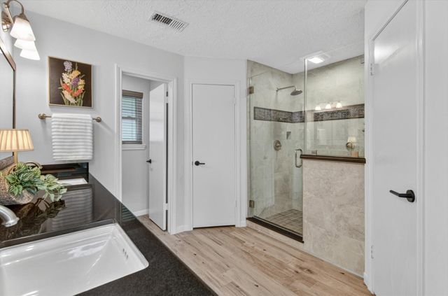 2046 Riverlawn Drive, Kingwood, TX 77339