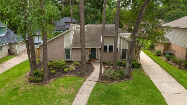2046 Riverlawn Drive, Kingwood, TX 77339