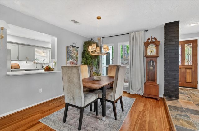 2046 Riverlawn Drive, Kingwood, TX 77339
