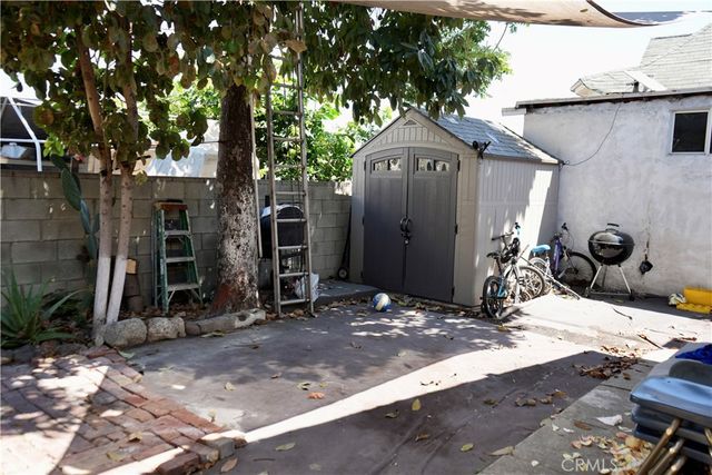 1138 S Ardmore, Los Angeles, CA 90006