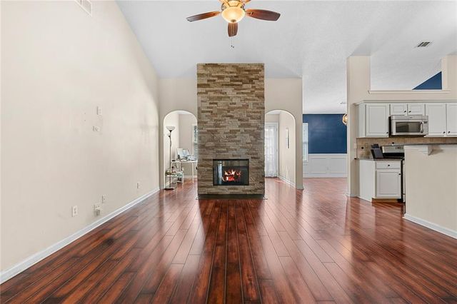 1755 Arborwood Drive, Grayson, GA 30017